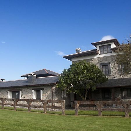 Casa Pacho Apartamentos Rurales Luarca Eksteriør bilde