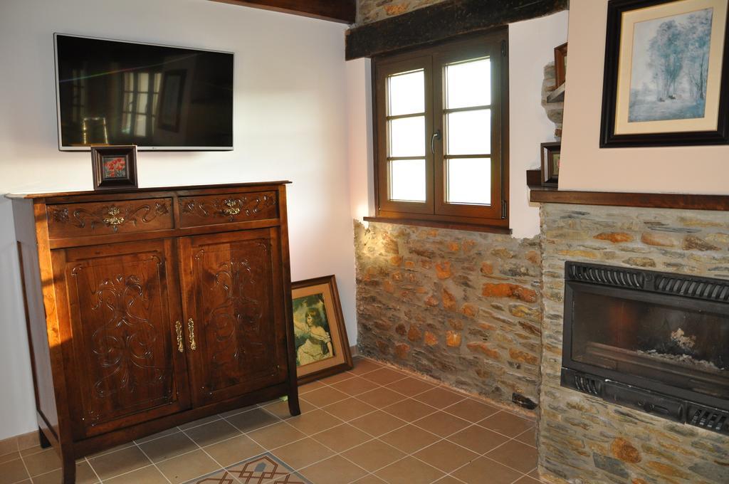 Casa Pacho Apartamentos Rurales Luarca Eksteriør bilde